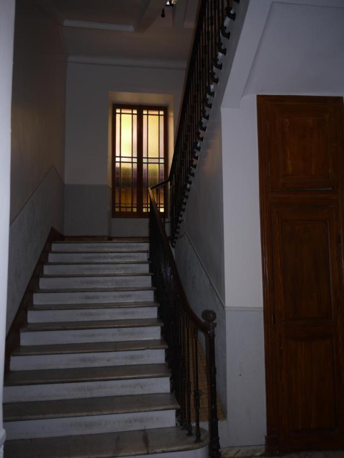 Barla 3 - A Spacious One Bedroom Apartment Near Place Garibaldi Nice Buitenkant foto